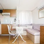Gorgeous Stacaravan In With Wifi Drniš