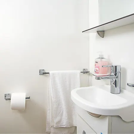 3 Bedroom Stacaravan In 3* Drniš