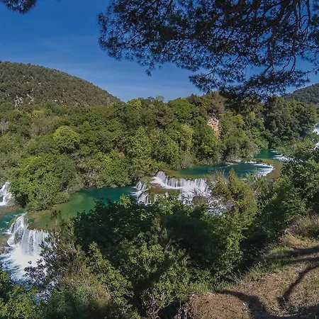 Camping Gorgeous Stacaravan In With Wifi 3*