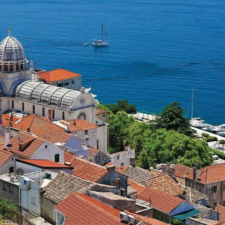 Camping 3 Bedroom Stacaravan In