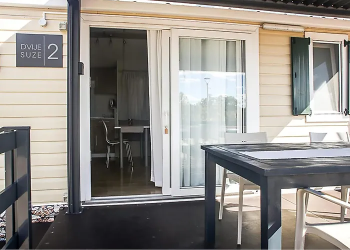 3 Bedroom Stacaravan In Camping